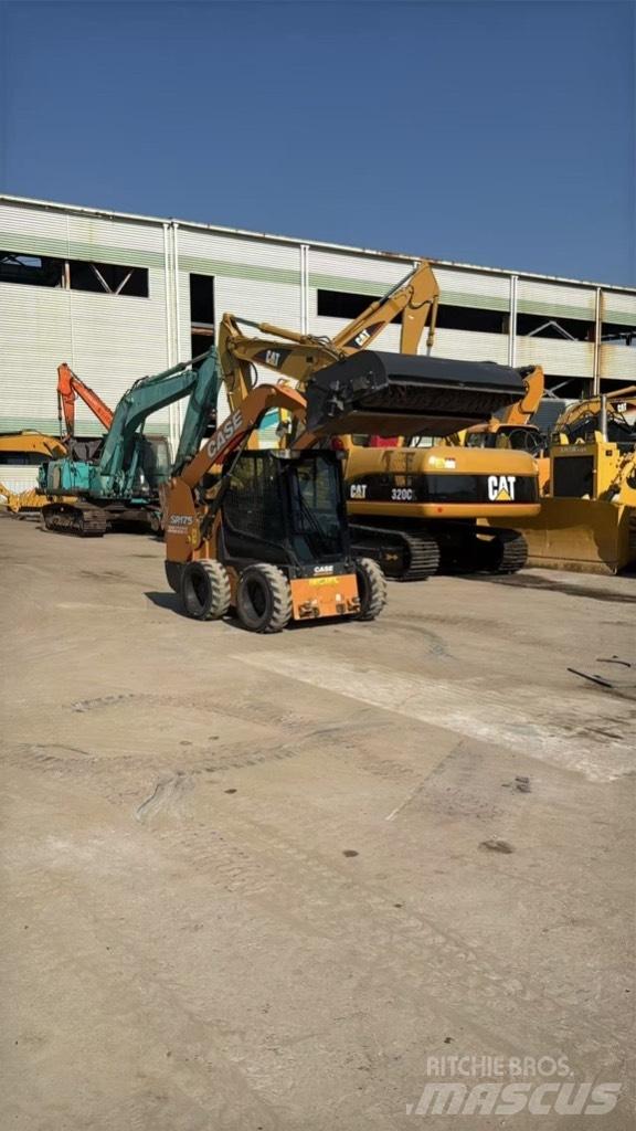 CASE SR 175 Smykem řízené nakladače