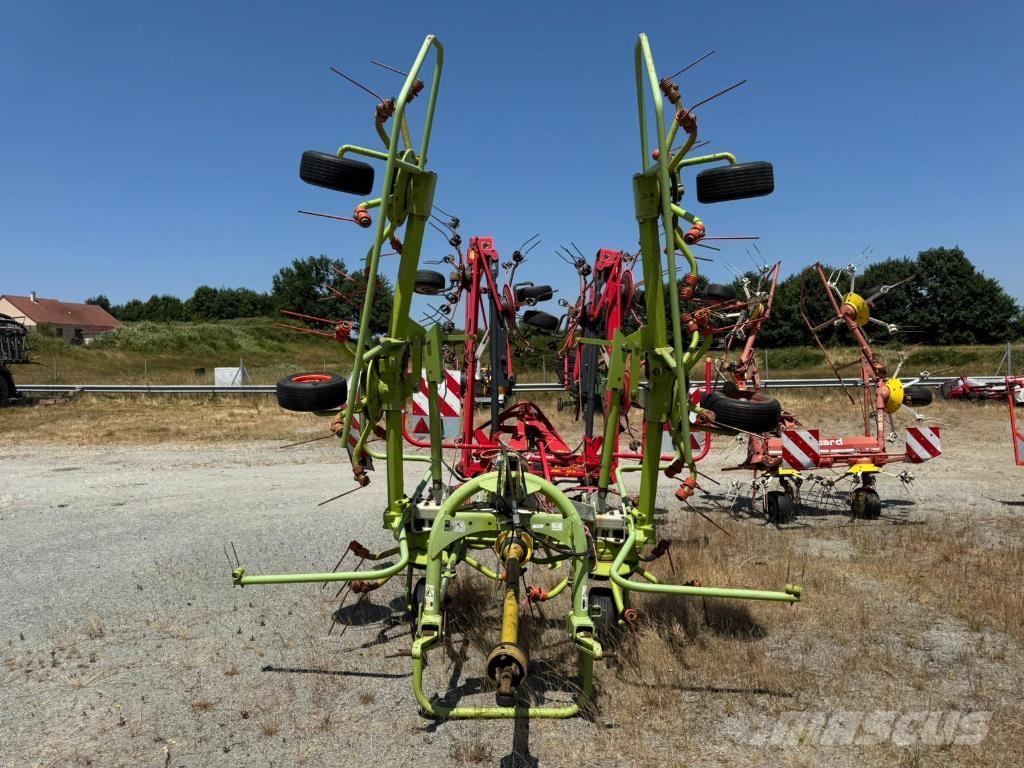 CLAAS VOLTO 670 Obraceče a shrabovače sena