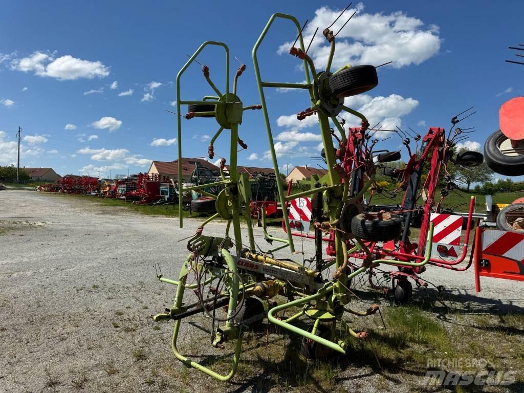 CLAAS VOLTO670 Obraceče a shrabovače sena