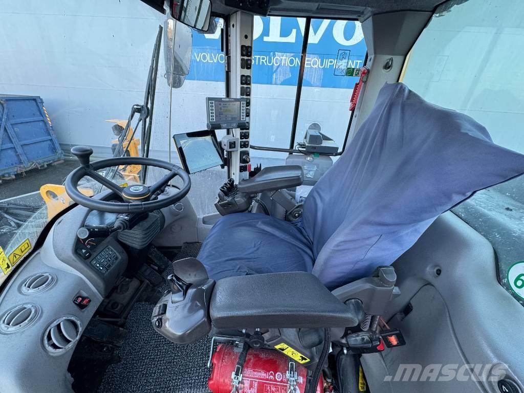 Volvo L 120 H Kolové nakladače