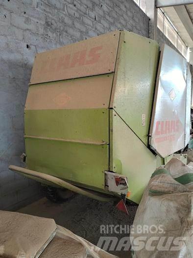 CLAAS ROLLANT66 Lis na válcové balíky