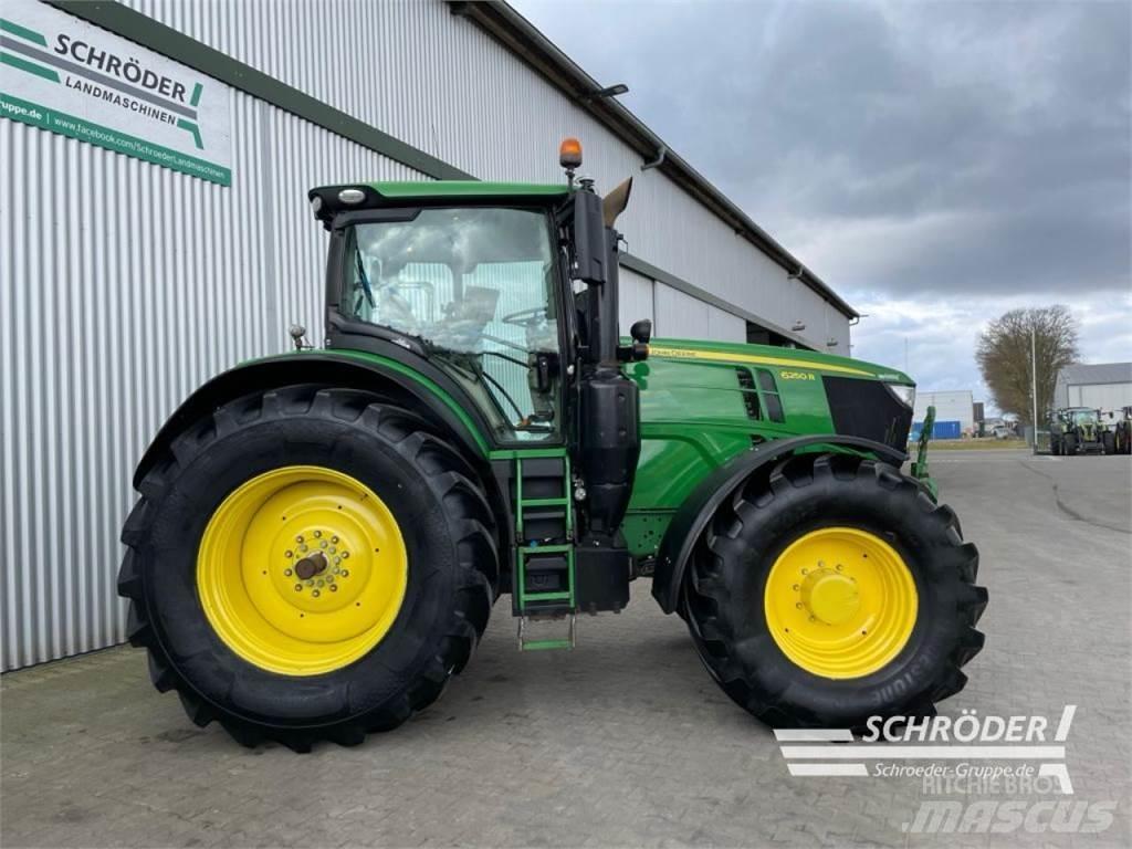 John Deere 6250 R Traktory