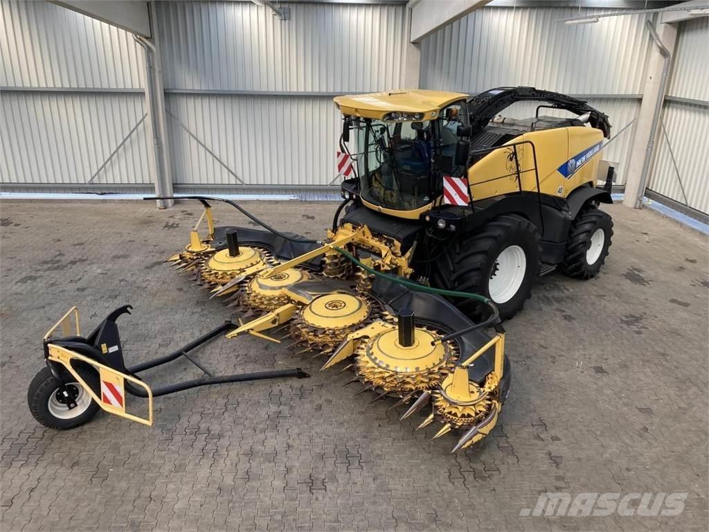 New Holland FR700 Samojízdné sekačky