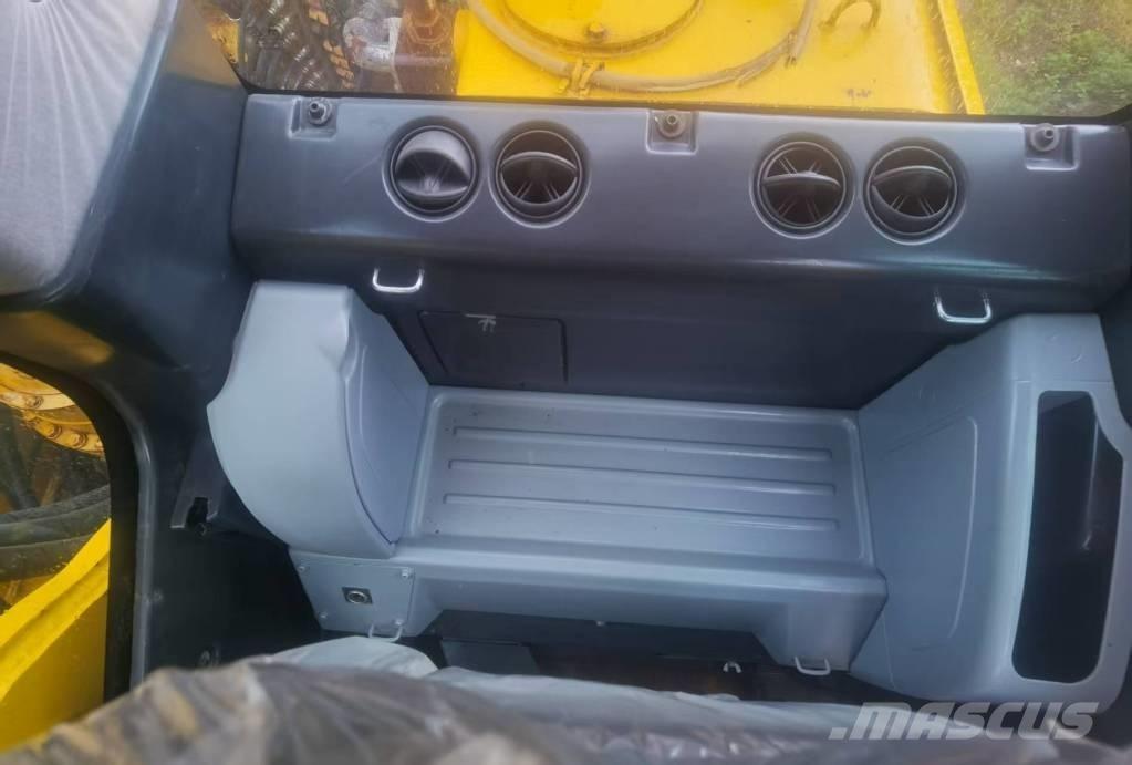 Komatsu PC 450-8 Pásová rýpadla