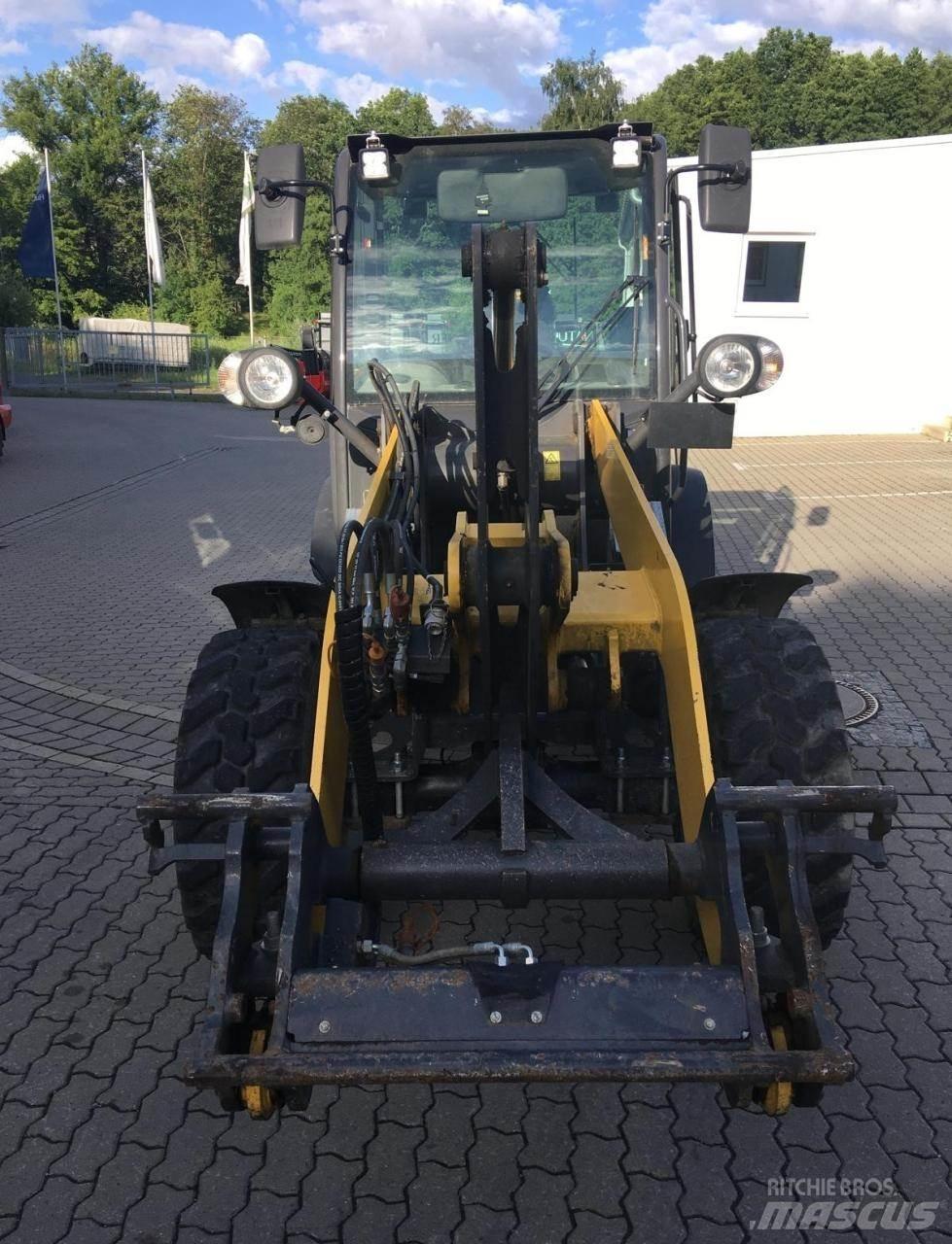 New Holland W50c Kolové nakladače