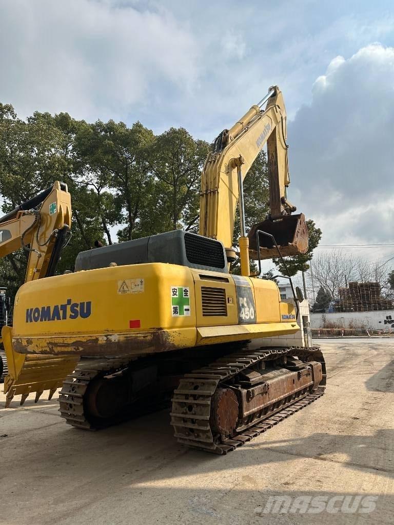 Komatsu PC 450-8 Pásová rýpadla