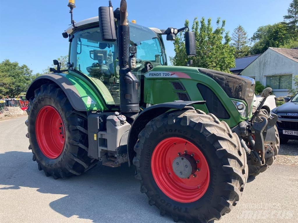 Fendt 720 Profi Plus Traktory