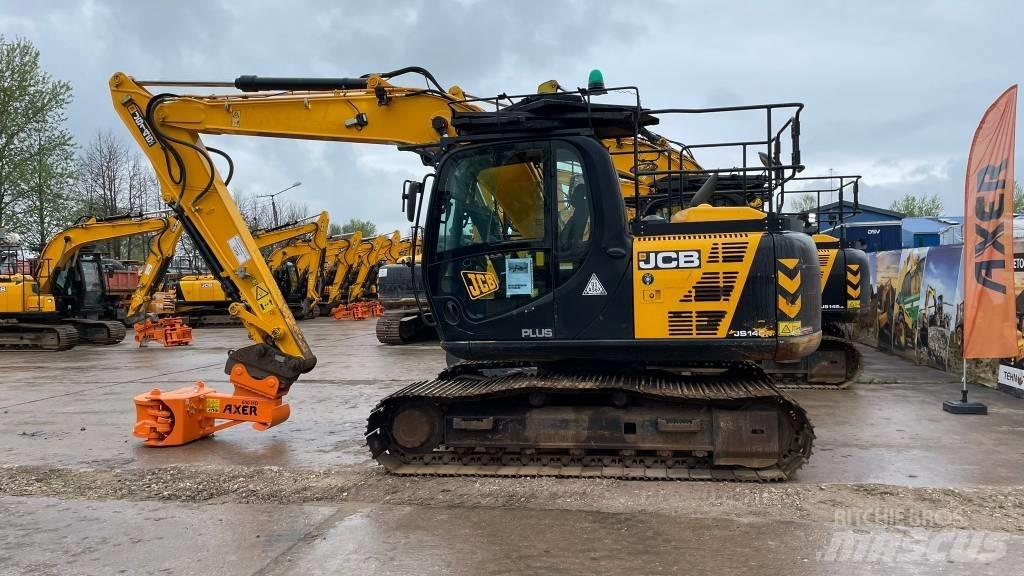 JCB JS 145 LC Pásová rýpadla