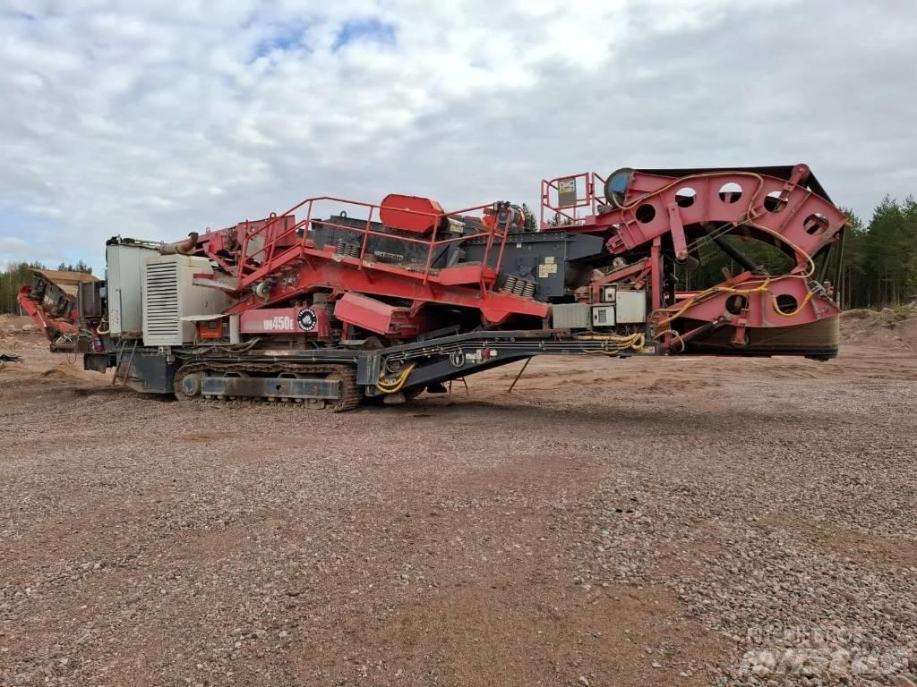 Sandvik UH 450 E Mobilní drtiče