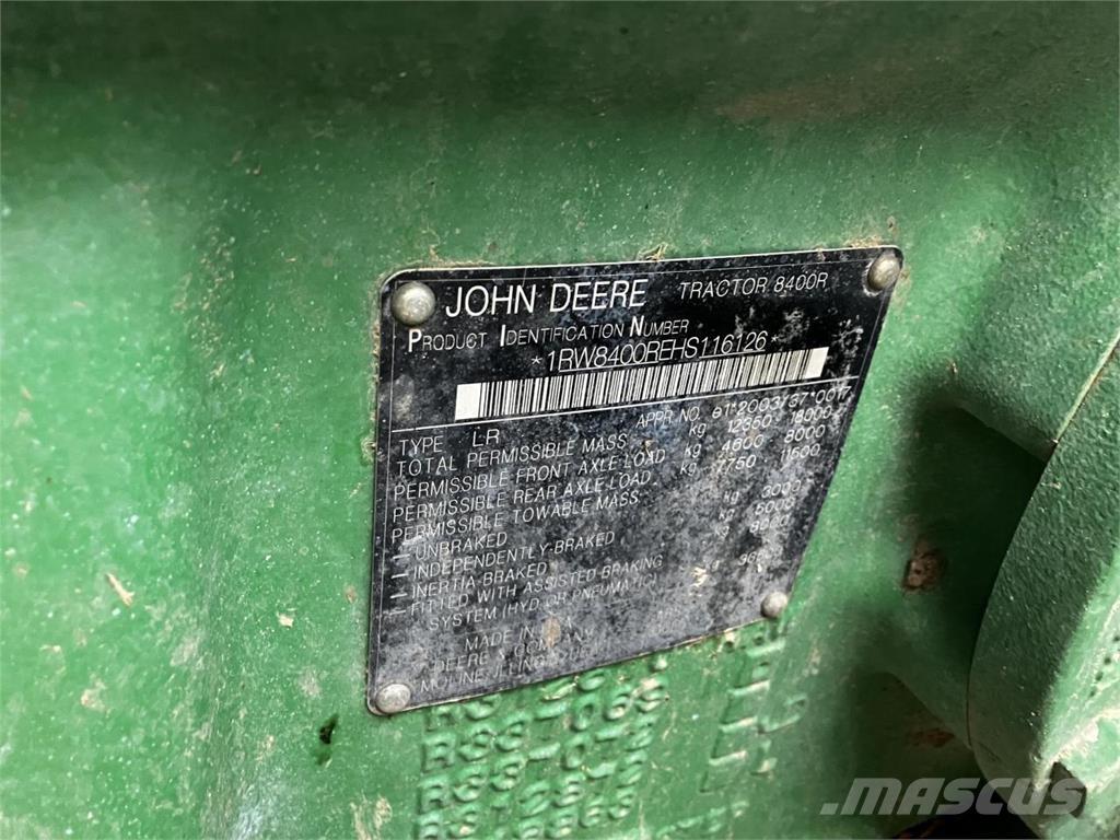 John Deere 8400R Traktory