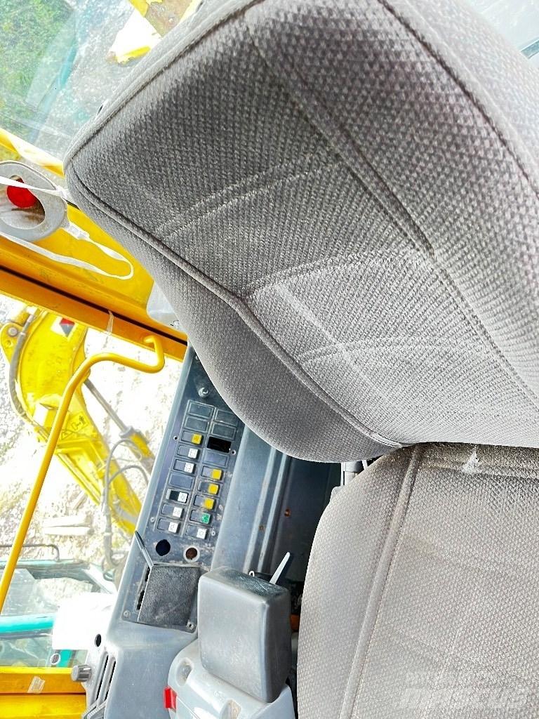 Volvo L 120 E Kolové nakladače