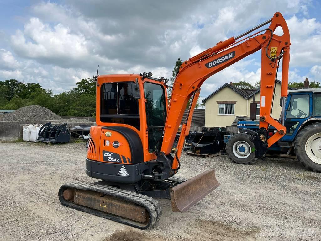 Doosan DX35Z Mini rýpadla < 7t