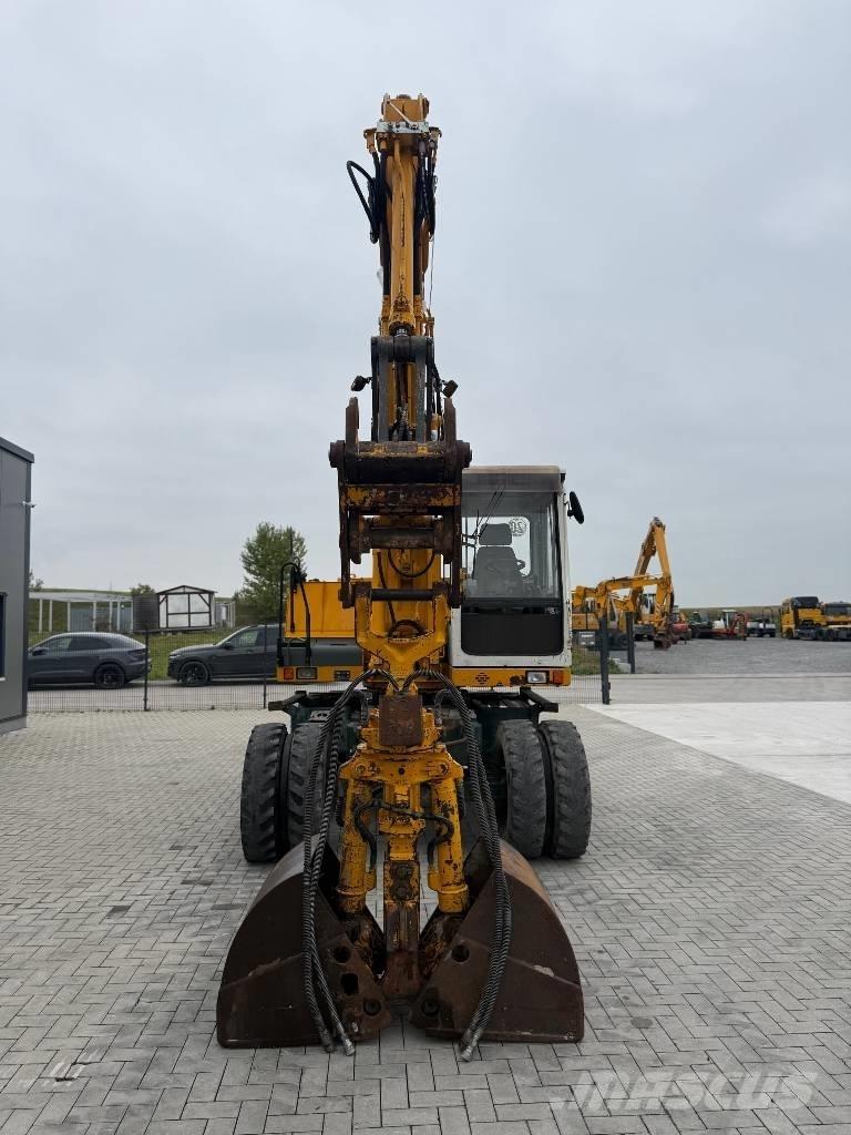Liebherr A 312 Kolová rýpadla