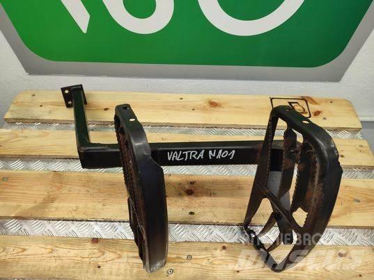Valtra N 163 stair Kabiny a interiér