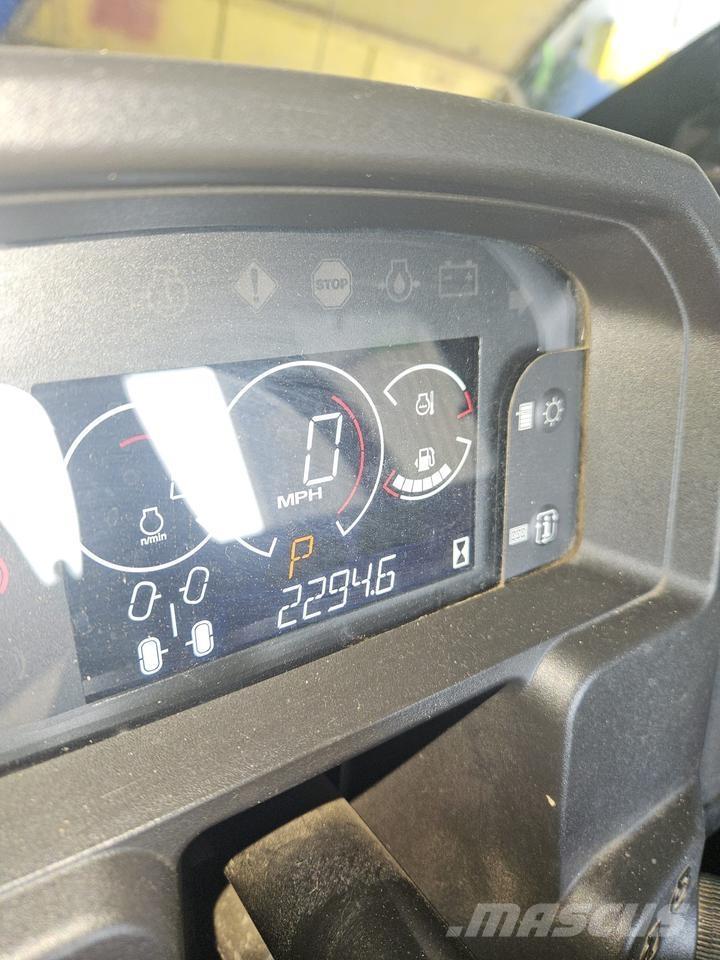 John Deere XUV865M Terénní vozidla