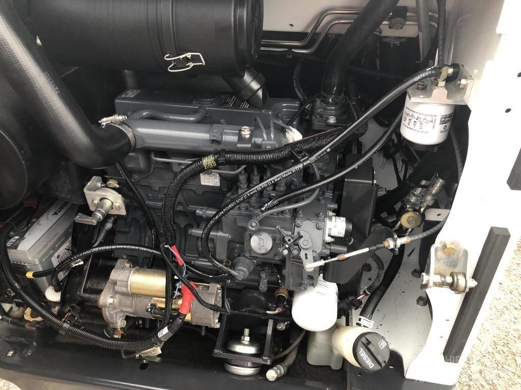 Bobcat S 450 Smykem řízené nakladače