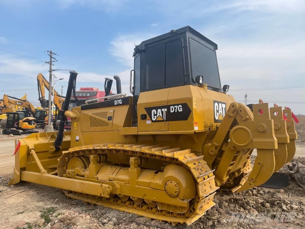 CAT D 7 G Pásové dozery