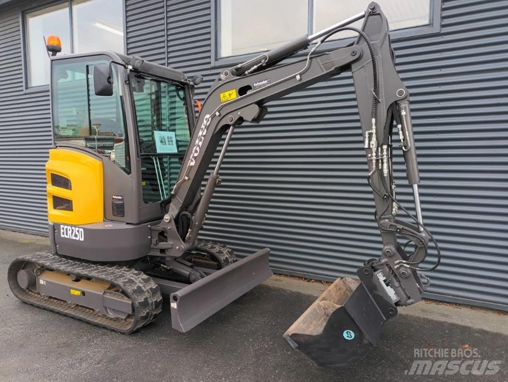 Volvo ecr25d Mini rýpadla < 7t