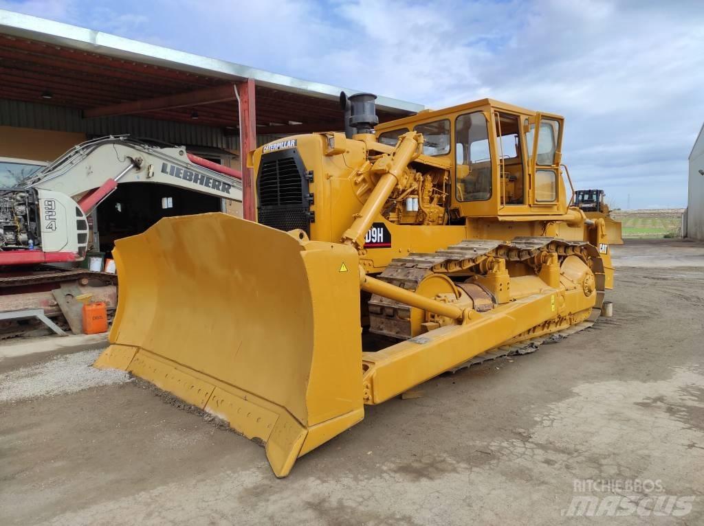CAT D 9 H Pásové dozery