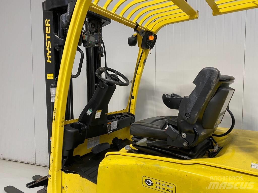 Hyster J3.0XN Akumulátorové vozíky