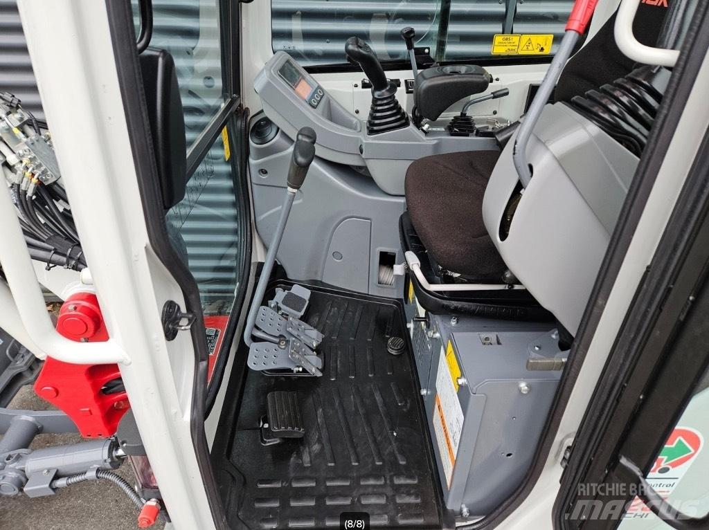 Takeuchi TB 225 Mini rýpadla < 7t