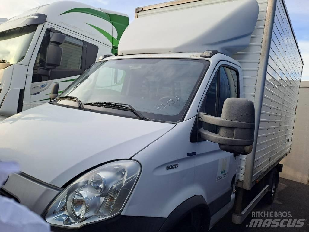 Iveco DAILY 60C17 Skříňová nástavba