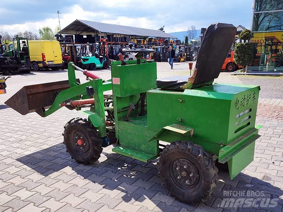 JPC ME 18 Kolové nakladače