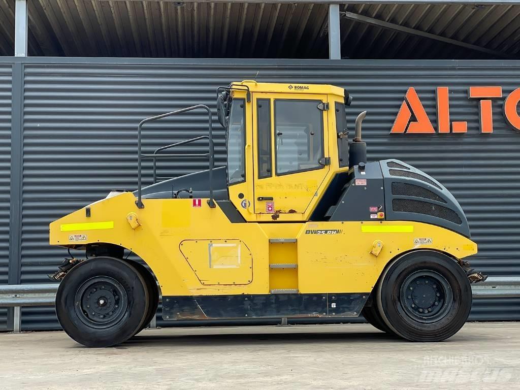 Bomag BW 25 RH Pneumatikové válce