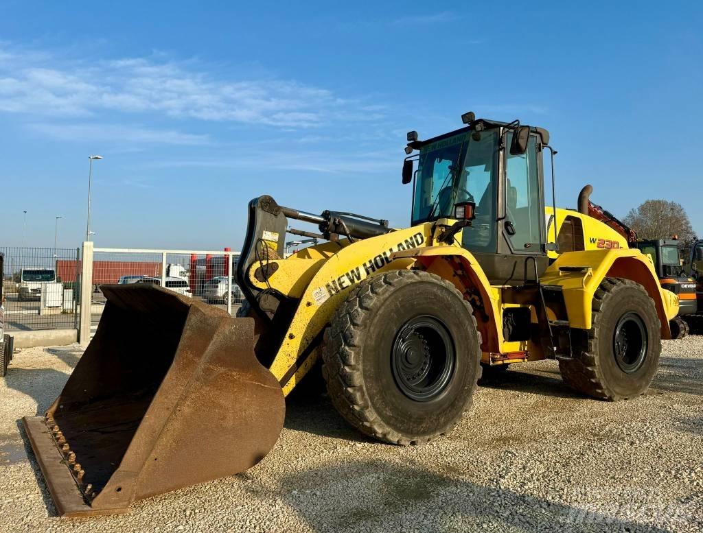 New Holland W 230 C Kolové nakladače