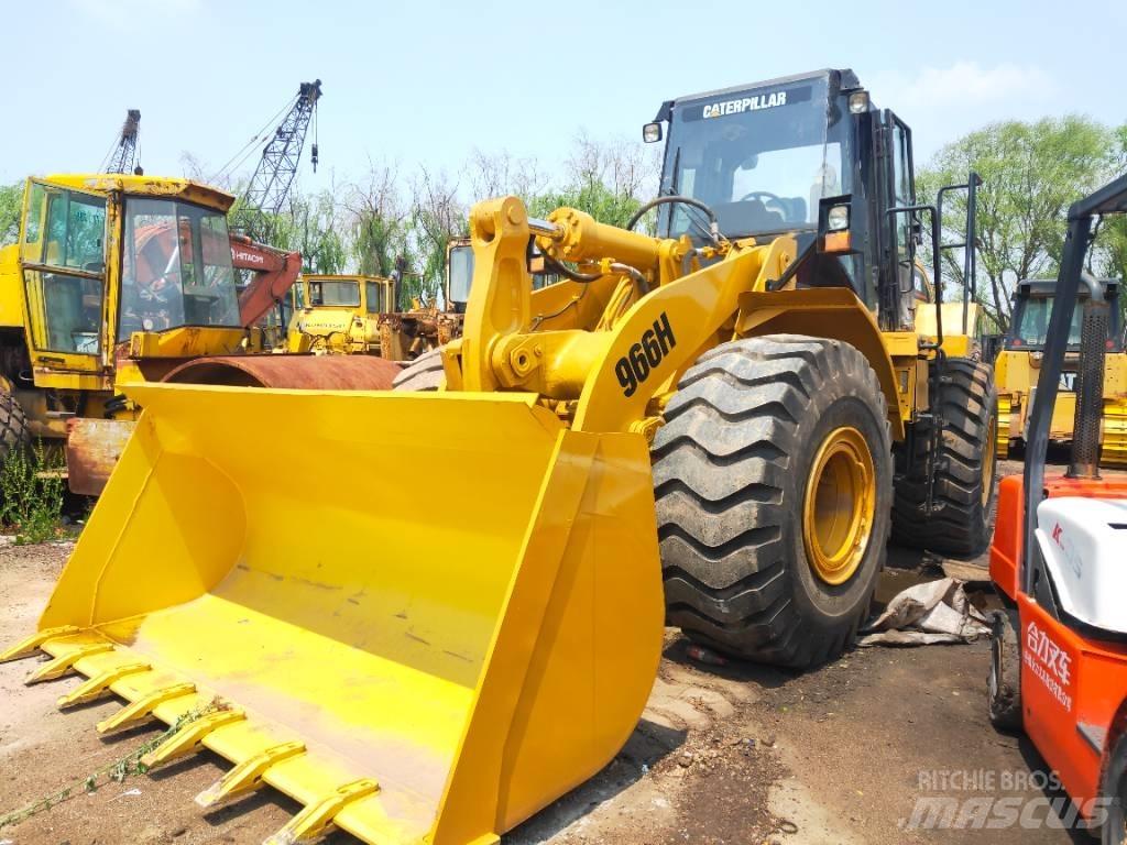 CAT 966 H Kolové nakladače