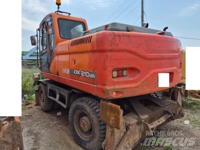 Doosan DX210WA Kolová rýpadla