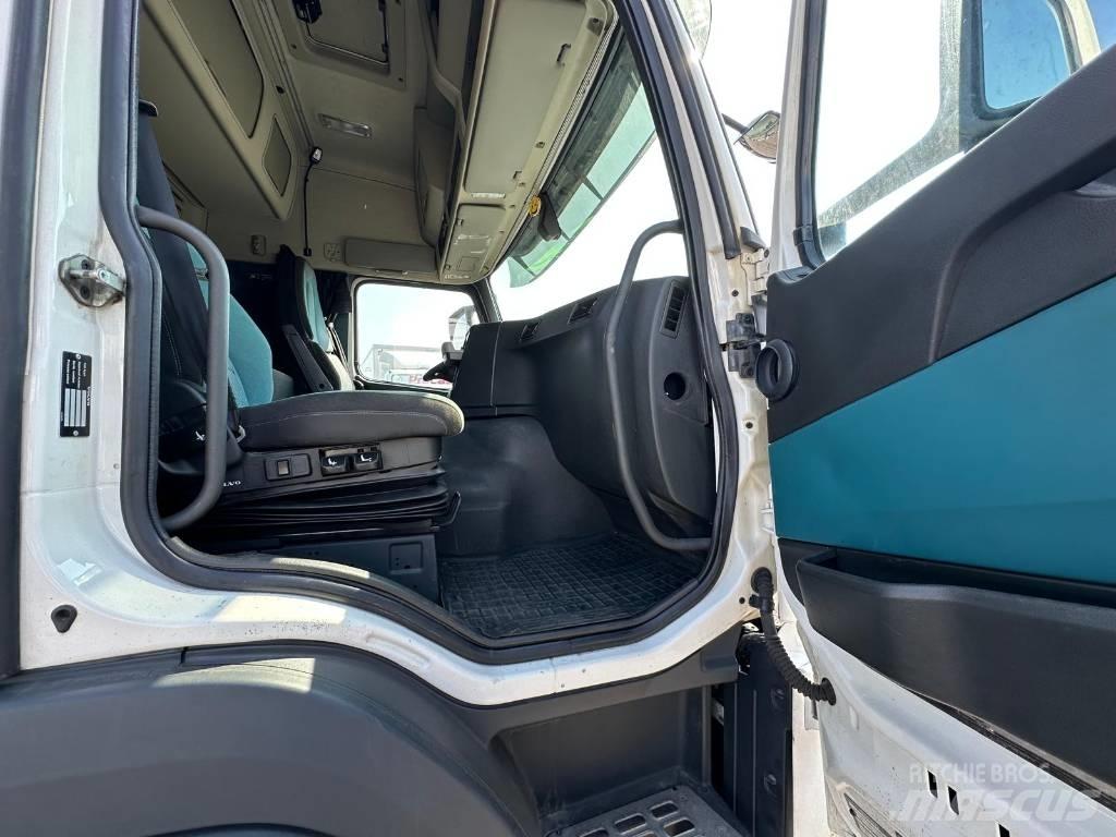 Volvo FM serie 3801 Skříňová nástavba