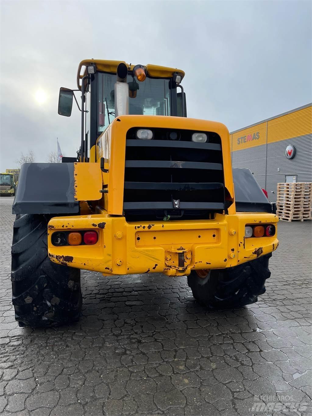 JCB 416S Kolové nakladače