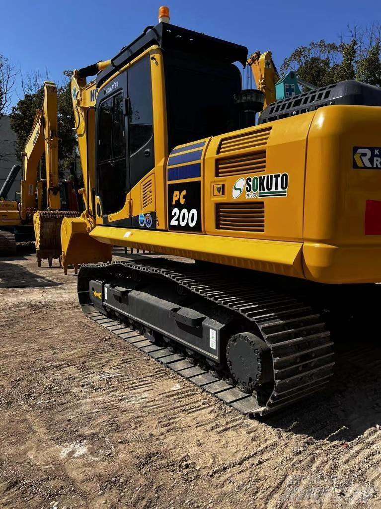 Komatsu PC 200-8N1 Pásová rýpadla