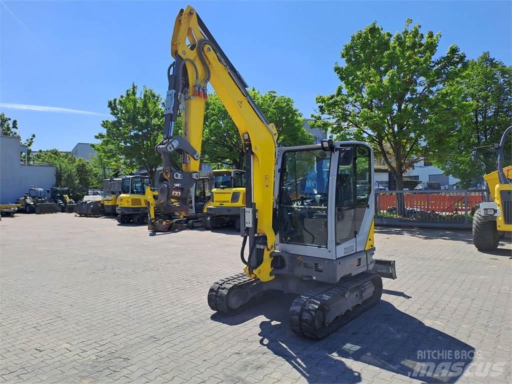 Wacker Neuson ET42 Pásová rýpadla