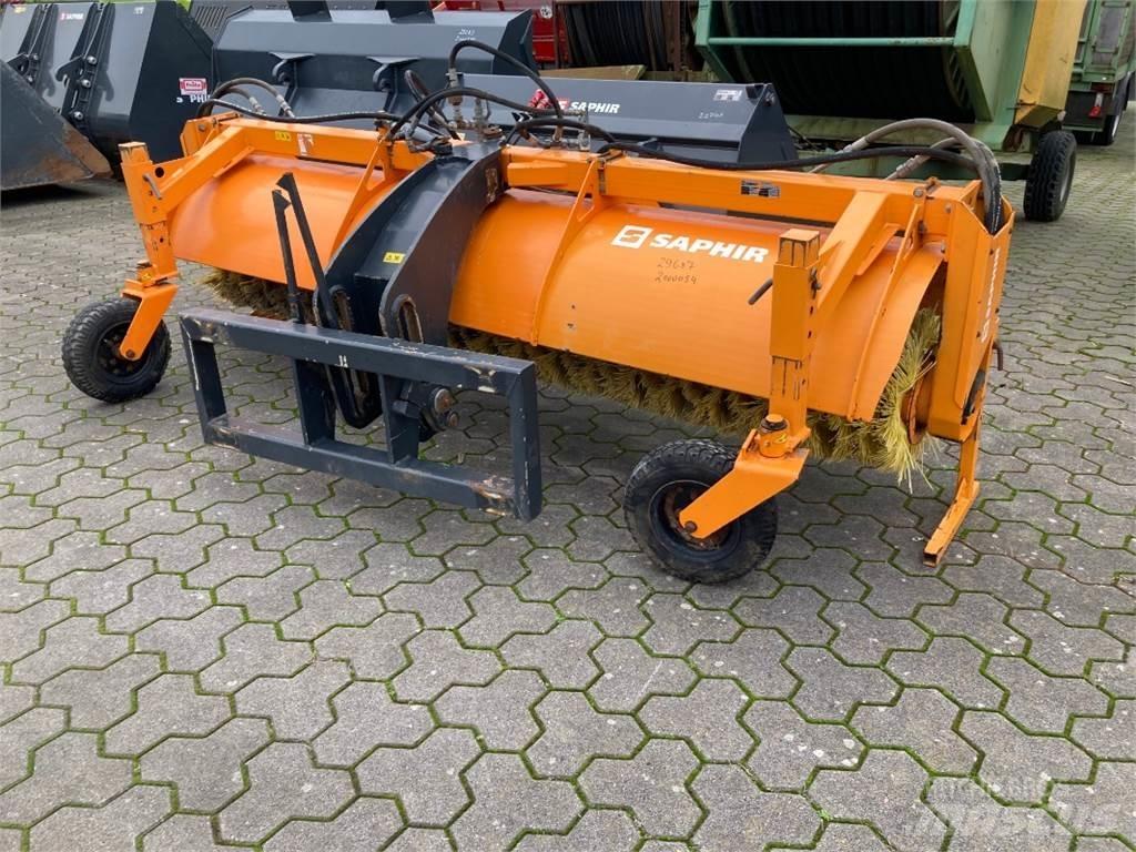 Saphir SKM 30 Zametací stroje