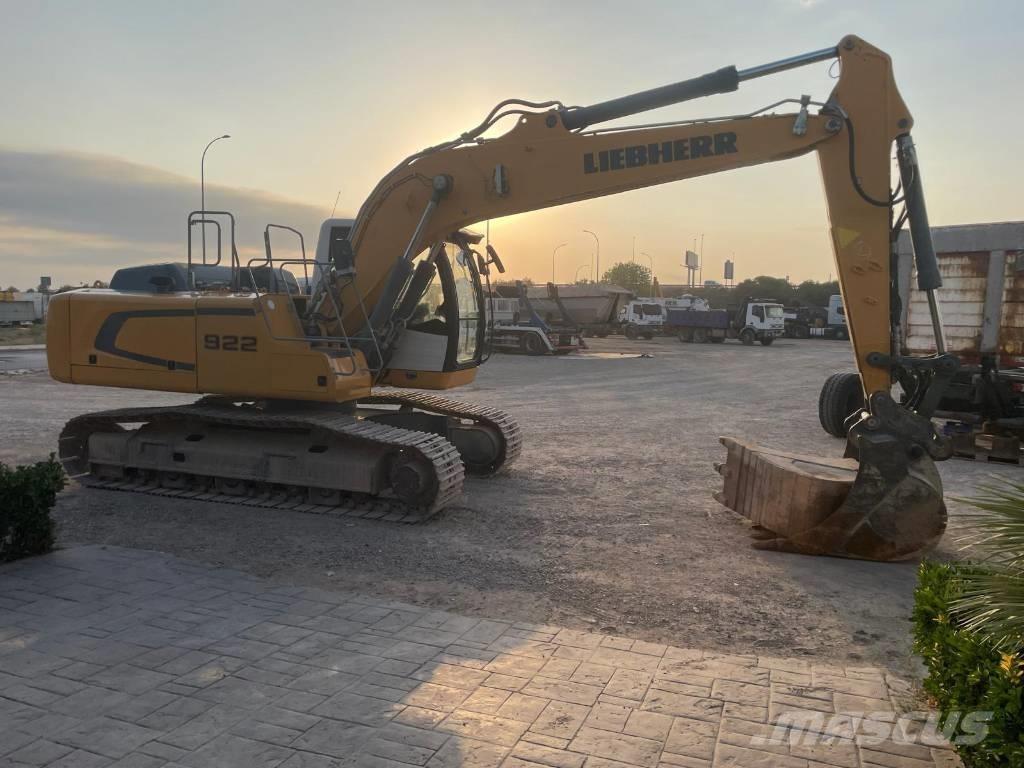 Liebherr R922 NLC Pásová rýpadla