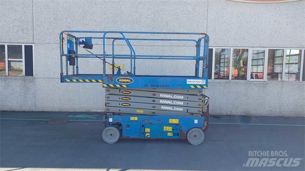 Genie GS3246 Nůžková zvedací plošina