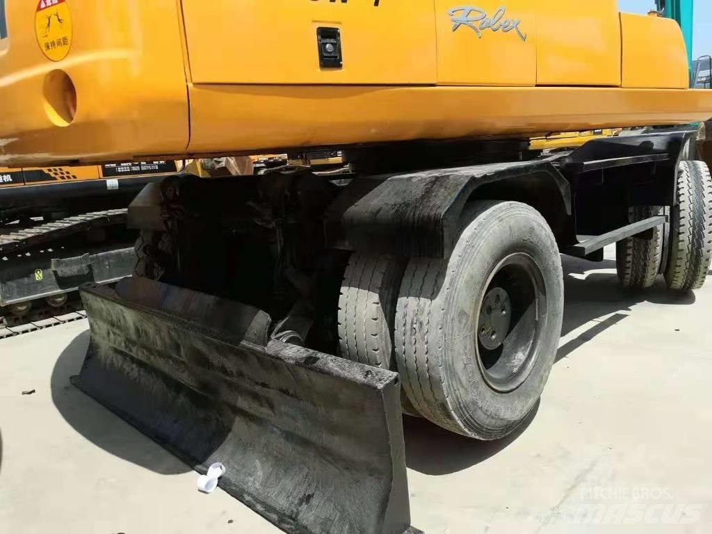 Hyundai R210W-7 Kolová rýpadla