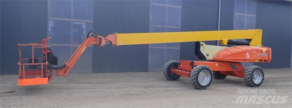 JLG E600JP Kloubové plošiny