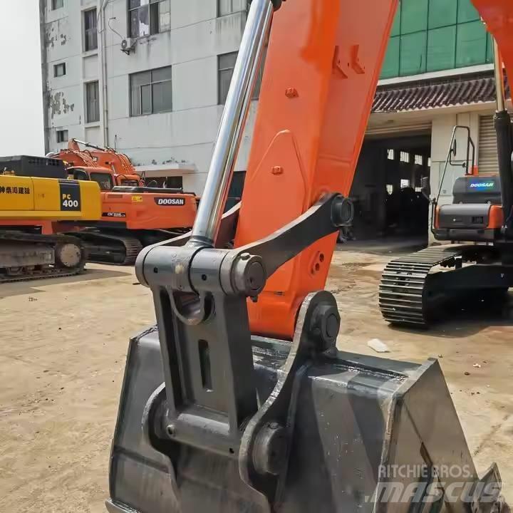 Doosan DX340LC-9C Pásová rýpadla