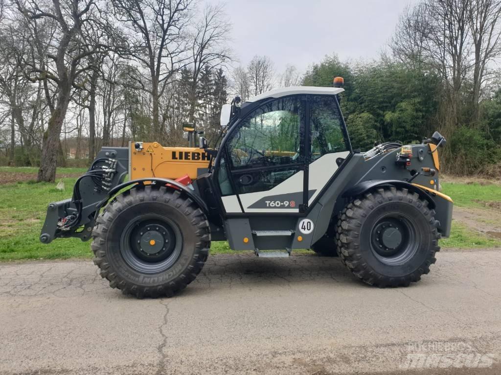 Liebherr T 60-9 S Teleskopické manipulátory