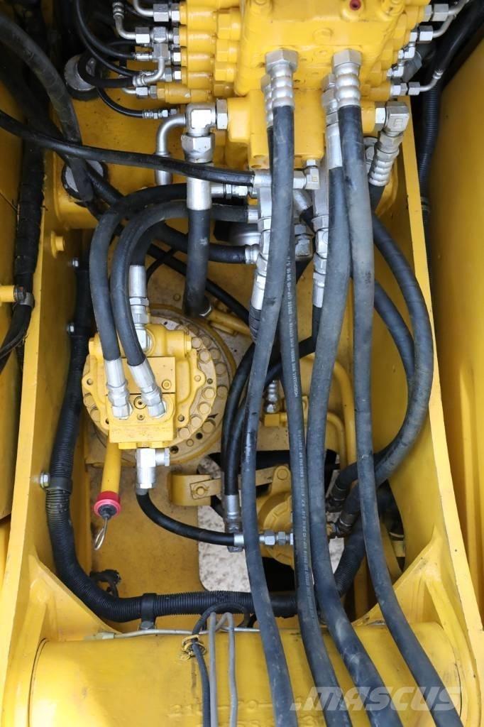 Komatsu PC 130-7 Pásová rýpadla