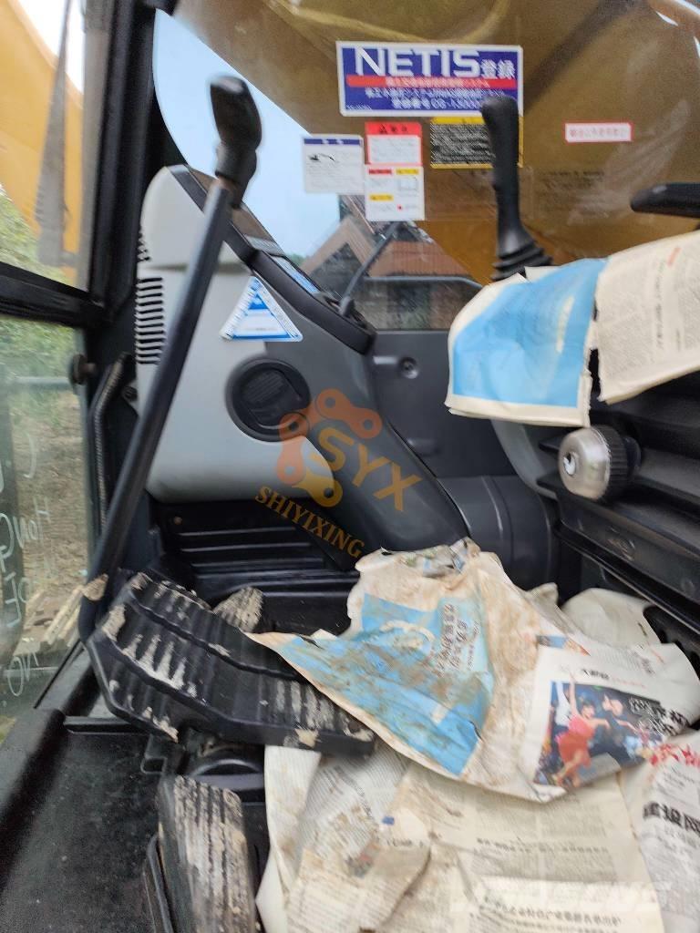 Komatsu PC 450 LC-8 Pásová rýpadla
