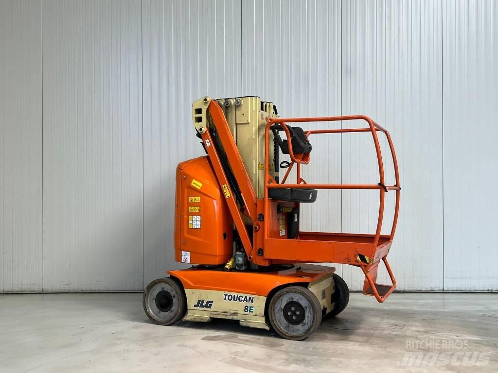 JLG Toucan 8E Vertikální sloupové výtahy