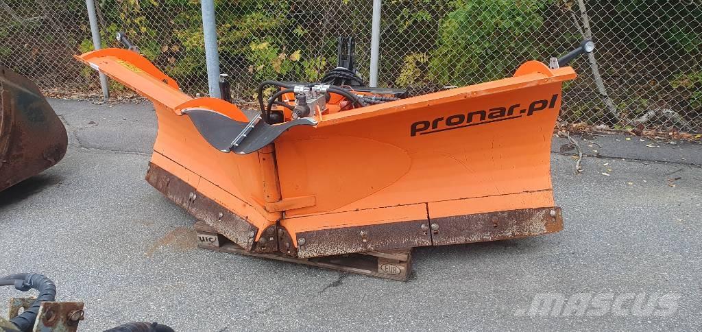 Pronar PUV 2800 M Sněžné pluhy, přední sněhové radlice