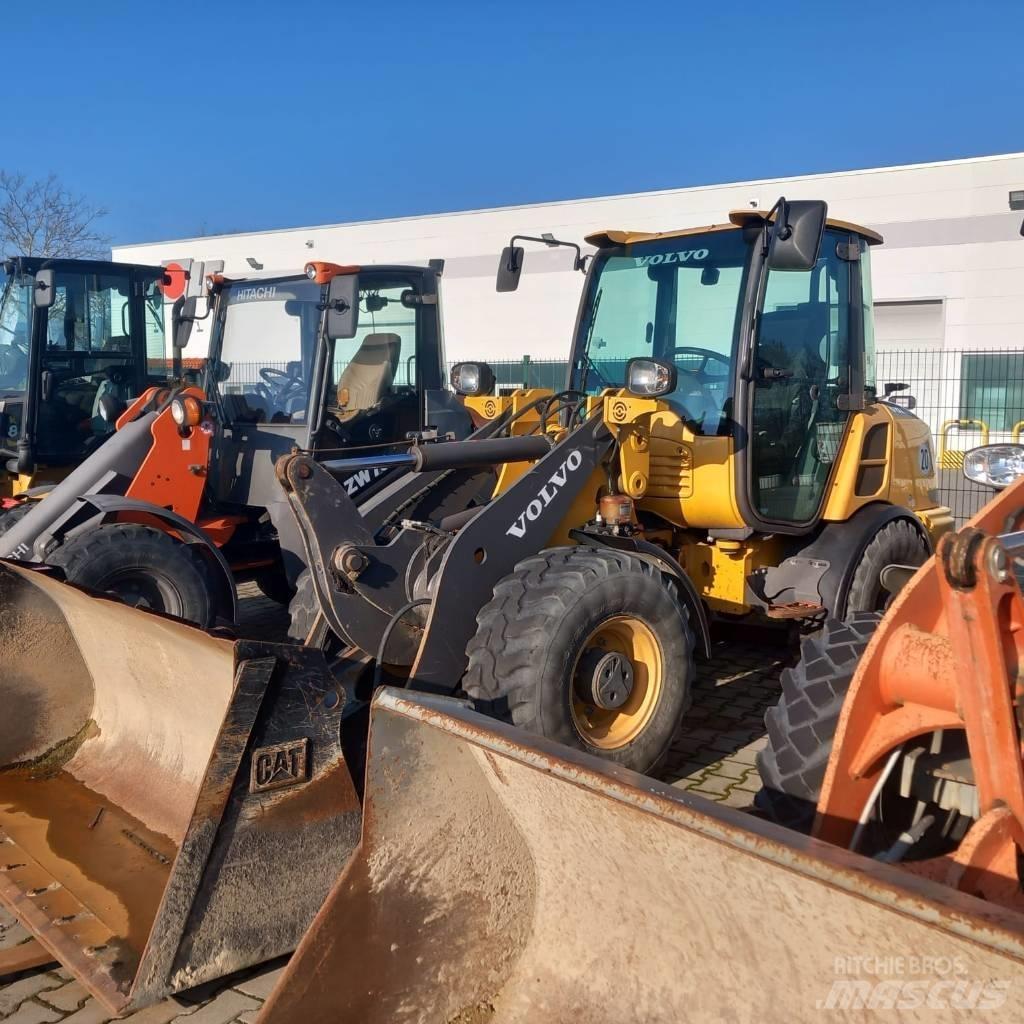 Volvo L 28 F Kolové nakladače