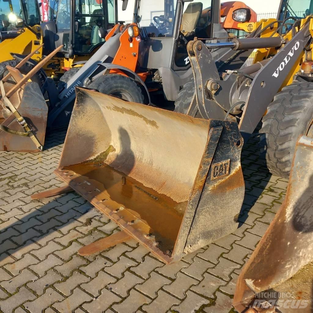 Volvo L 28 F Kolové nakladače