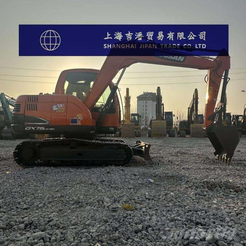 Doosan DX 75 Midi rýpadla 7t - 12t