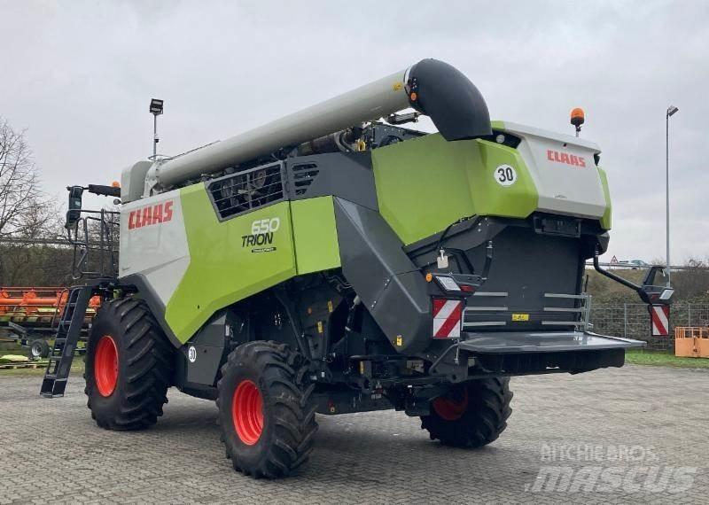 CLAAS TRION 650 Sklízecí mlátičky